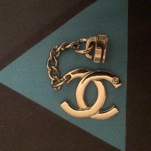 Chanel zipper pull
